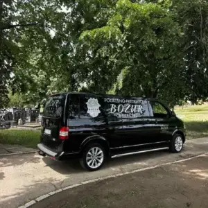 kombi za prevoz pokojnika pogrebne usluge