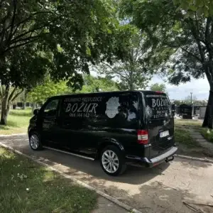kombi za prevoz pokojnika pogrebne usluge